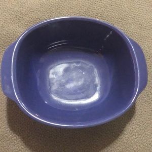 Handled Corningware baking dish